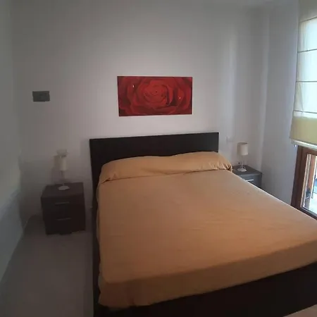 Casetta Emma, Trilocale Elmas, Areoporto Elegante Silenzioso Apartamento