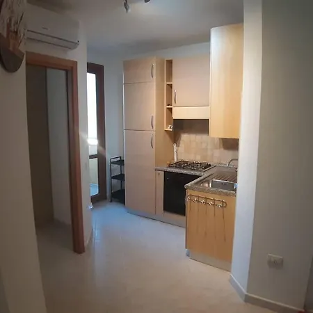 Apartamento Casetta Emma, Trilocale Elmas, Areoporto Elegante Silenzioso *