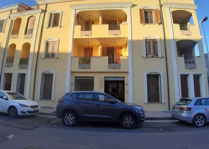 Casetta Emma, Trilocale Elmas, Areoporto Elegante Silenzioso Διαμέρισμα Elmas